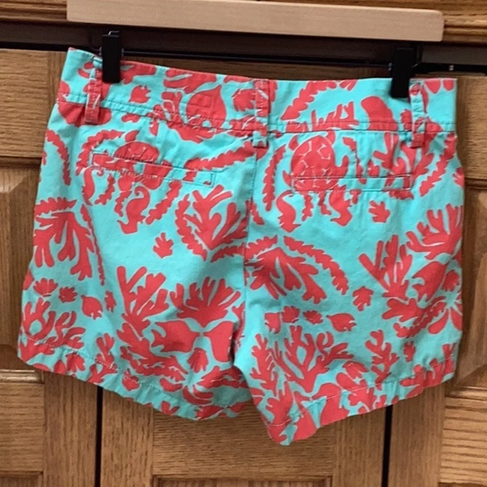 Lilly Pulitzer Callahan shorts. “Don't Be Shellfish”.  Women’s size 4